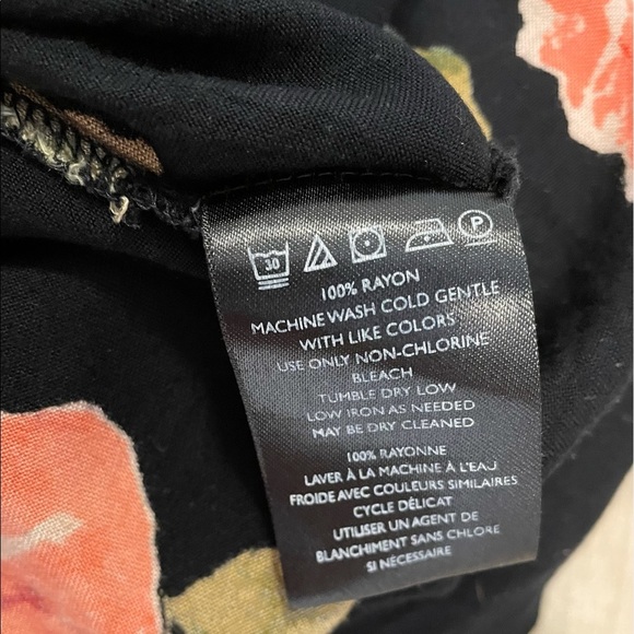 Urban Outfitters Floral Romper - Picture 10 of 14